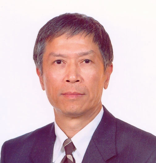 Guanrong Chen